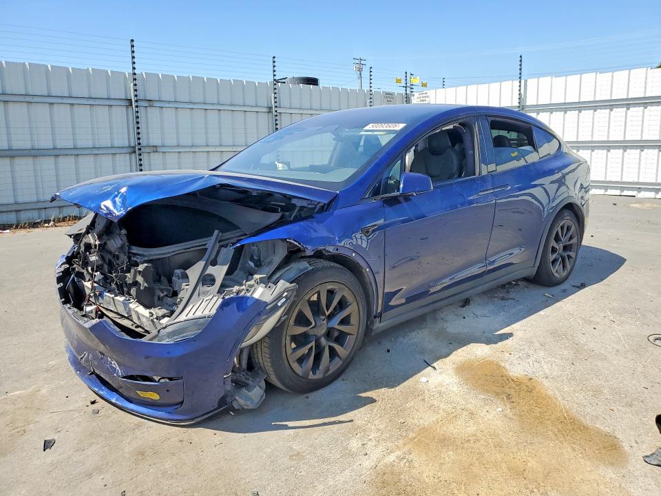 2022 Tesla Model x VIN 7SAXCDE53NF336254 — COPART salvage auction photo