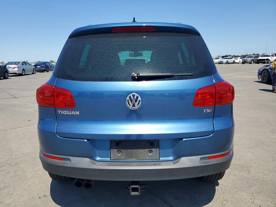 2017 Volkswagen VIN WVGRV7AX7HW511030 COPART salvage auction — MINOR DENT/SCRATCHES, Mt - Dis/Dlr/Exp Only Clean Title, sold $5,200 on 2026-07-06 (photo 6)