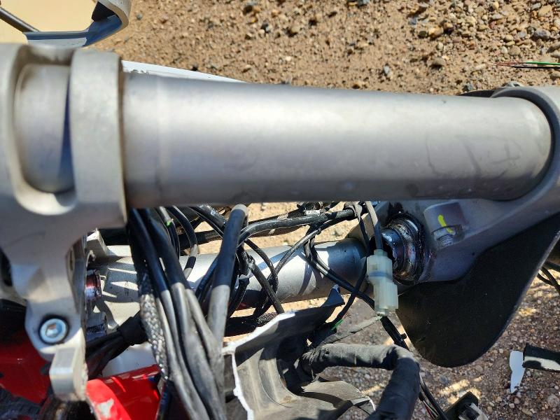 2016 Ducati VIN ZDM12BWW7GB007245 COPART salvage auction — FRONT END, Tx - Salvage Vehicle Title, sold $650 on 2026-08-06 (photo 8)