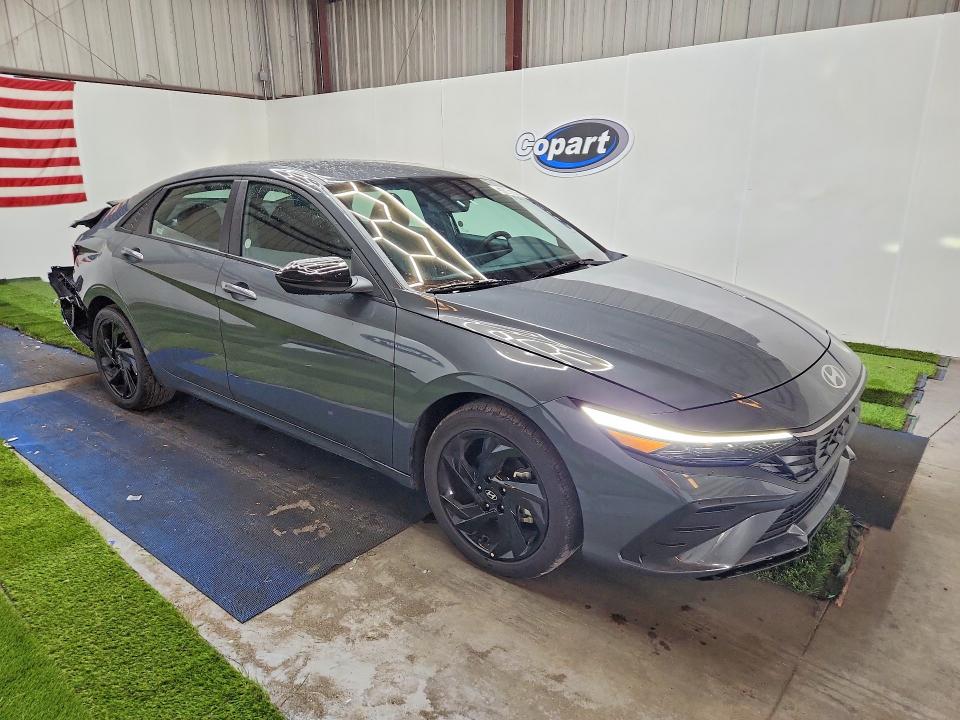 2026 Hyundai Elantra VIN KMHLM4DG2TU172734 COPART salvage auction — REAR END, FL - CERTIFICATE OF DESTRUCTION, sold $6,200 on 2026-07-27 (photo 4)
