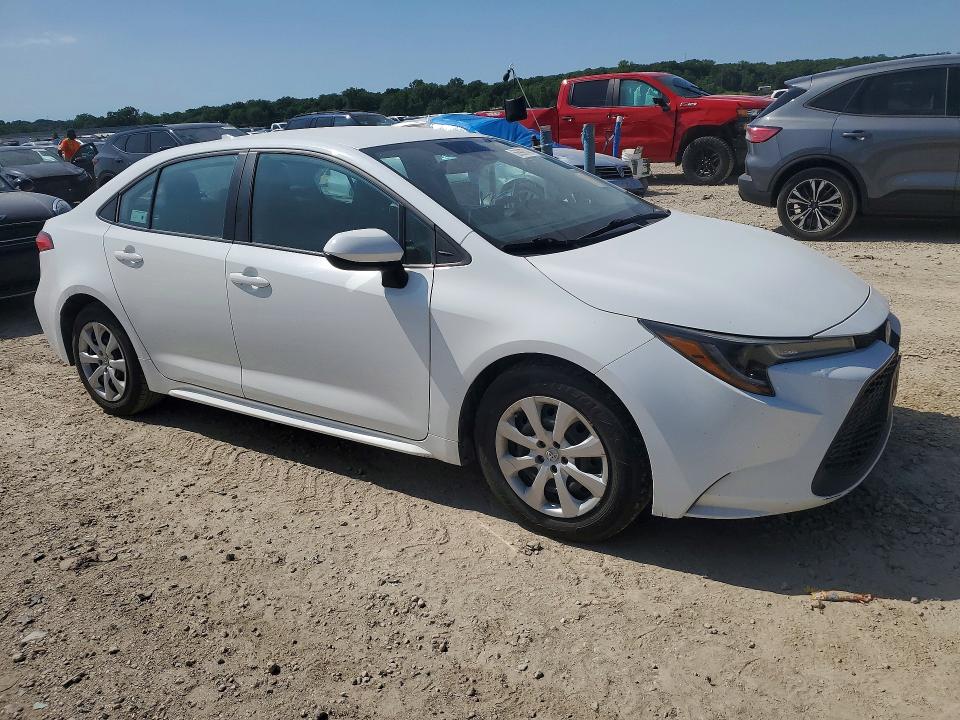 2021 Toyota Corolla VIN 5YFEPMAE3MP254705 COPART salvage auction — MINOR DENT/SCRATCHES, Mi - Certificate Of Title, sold $6,100 on 2026-07-09 (photo 4)
