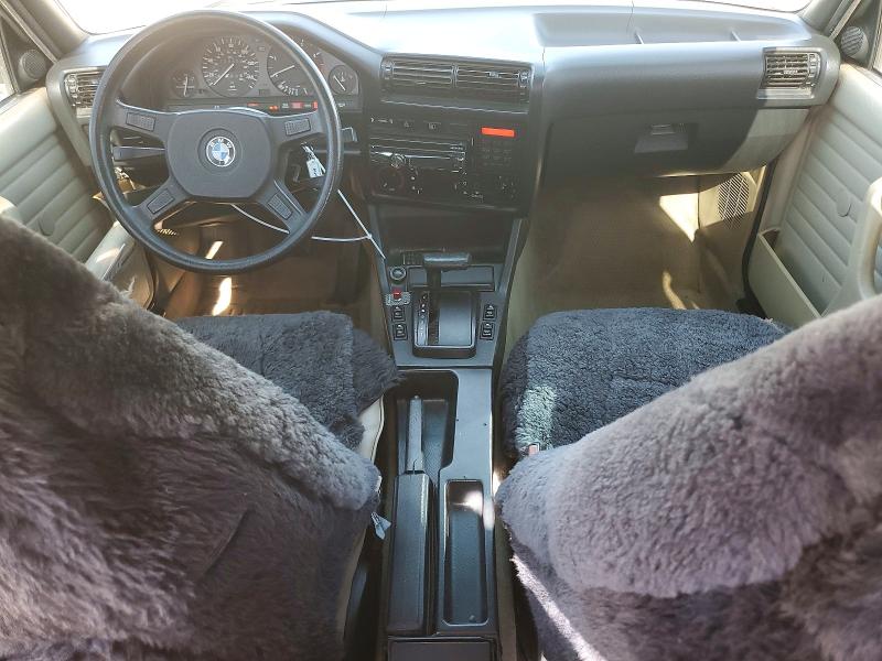 1986 BMW 3er VIN WBAAE6403G1705492 COPART salvage auction — MINOR DENT/SCRATCHES, Nv - Certificate Of Title, sold $2,850 on 2026-08-24 (photo 8)