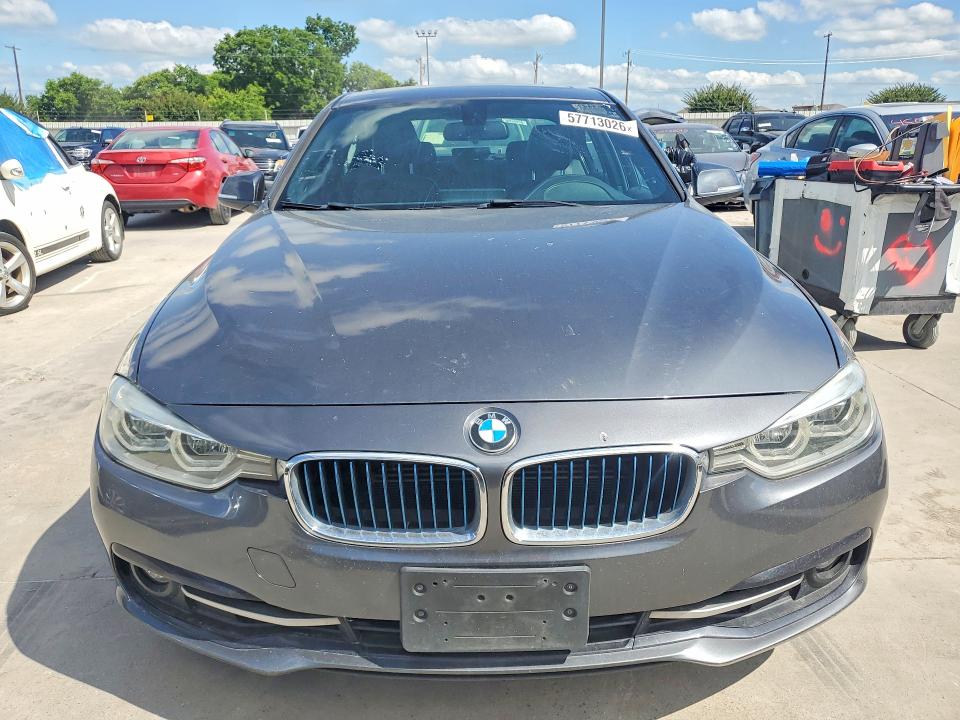 2018 BMW VIN WBA8E1C58JA758663 COPART salvage auction — MINOR DENT/SCRATCHES, Nj - Certificate Of Title, sold $675 on 2026-07-30 (photo 5)