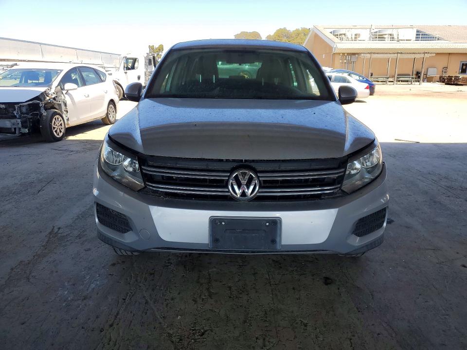 2012 Volkswagen Tiguan VIN WVGAV7AX6CW547751 COPART salvage auction — FRONT END, Ca - Dis/Dlr/Exp Only Clean Title, sold $500 on 2026-07-02 (photo 5)