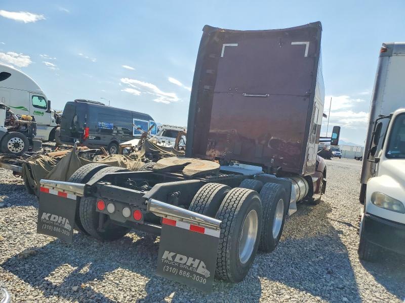 2018 Kenworth Construction VIN 1XKYD49X5JJ197228 COPART salvage auction — FRONT END, CA - CERTIFICATE OF TITLE, sold $0 on 2026-10-03 (photo 4)