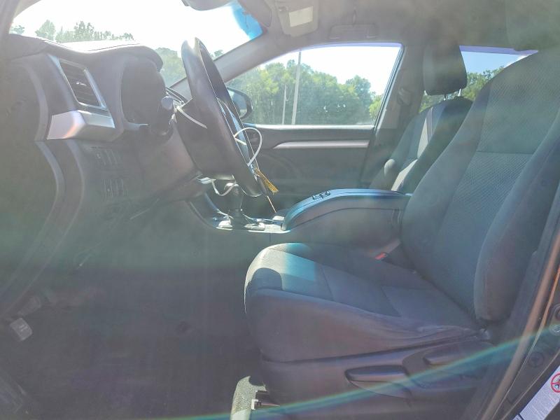 2019 Toyota VIN 5TDBZRFH8KS723031 COPART salvage auction — REAR END, Salvage Title, sold $4,650 on 2026-07-09 (photo 7)
