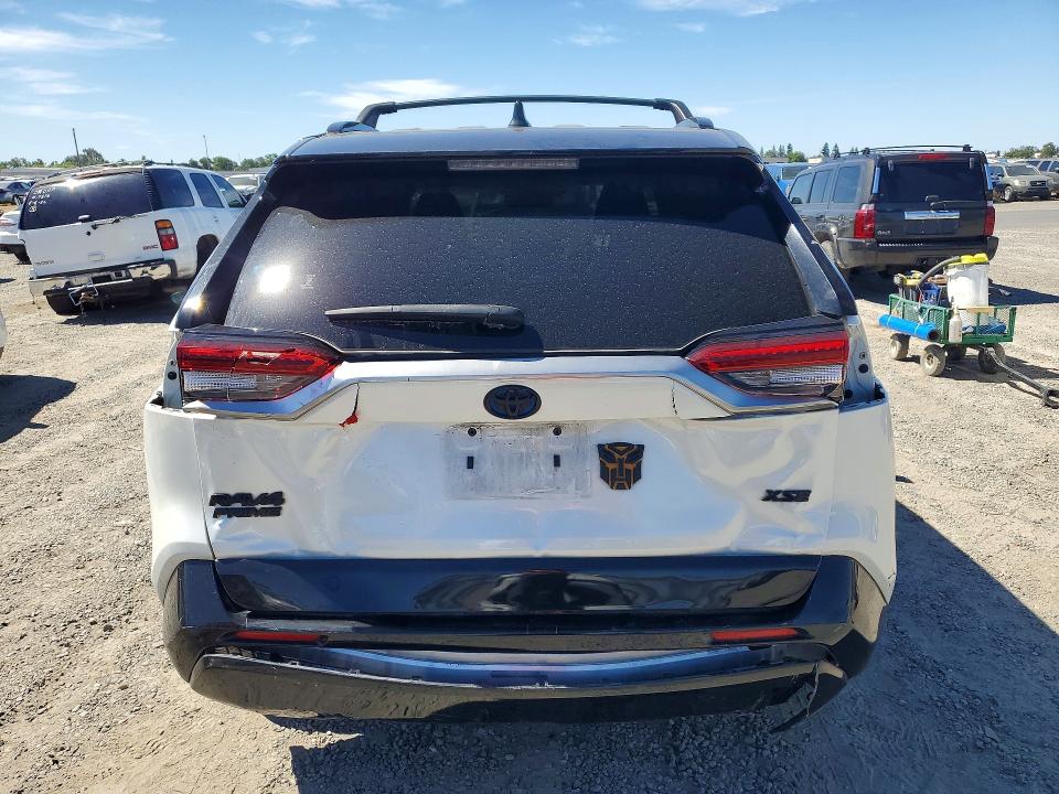 2022 Toyota Rav 4 VIN JTMEB3FV6ND106313 COPART salvage auction — REAR END, Ca - Salvage Certificate, sold $12,600 on 2026-07-07 (photo 6)