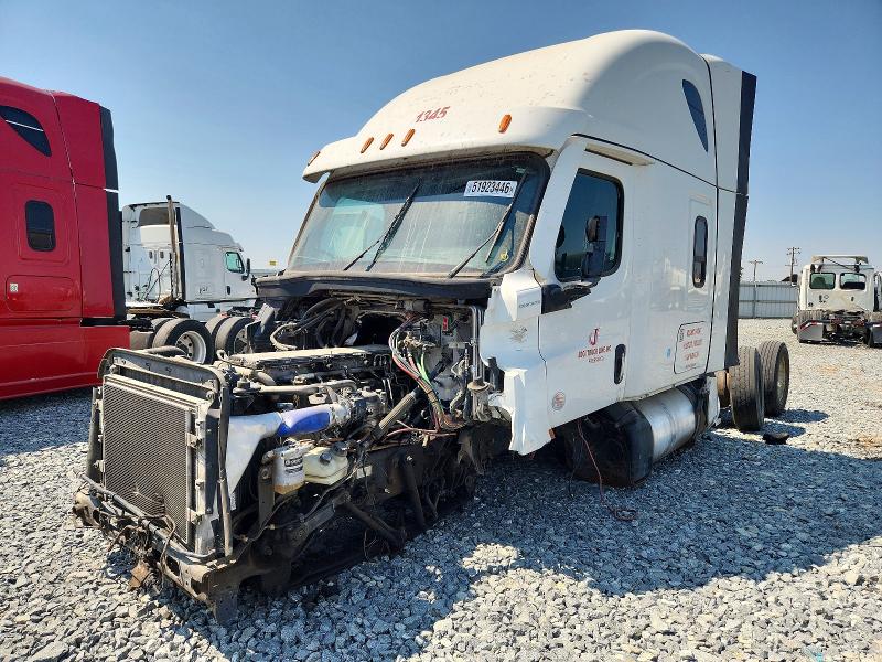 2022 Freightliner Cascadia 126 VIN 3AKJHHDR5NSNB4638 COPART salvage auction — ALL OVER, CA - SALVAGE CERTIFICATE, sold $5,625 on 2026-07-29 (photo 2)