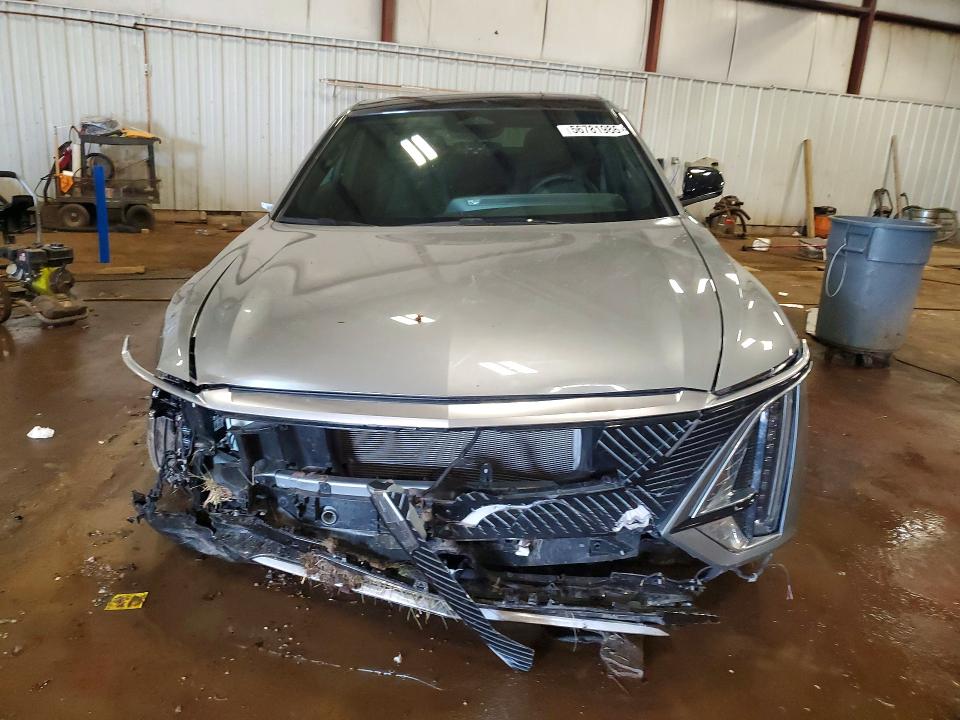 2025 Cadillac Lyriq VIN 1GYKPRRL1SZ319129 COPART salvage auction — FRONT END, Mi - Dlr/Dis/Exp-Ct Others-Ca Acq, sold $12,600 on 2026-08-14 (photo 5)