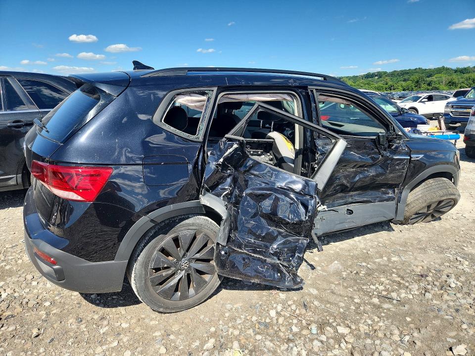 2024 Volkswagen Taos VIN 3VV5X7B22RM039287 COPART salvage auction — SIDE, Mo - Certificate Of Title (P), sold $8,200 on 2026-07-27 (photo 3)