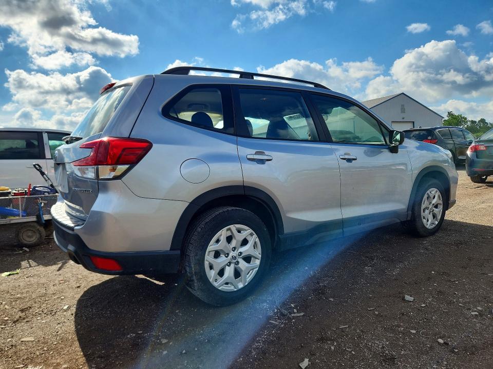 2021 Subaru VIN JF2SKADC3MH551156 COPART salvage auction — SIDE, Oh - Cert Of Title-Salvage, sold $3,550 on 2026-07-27 (photo 3)