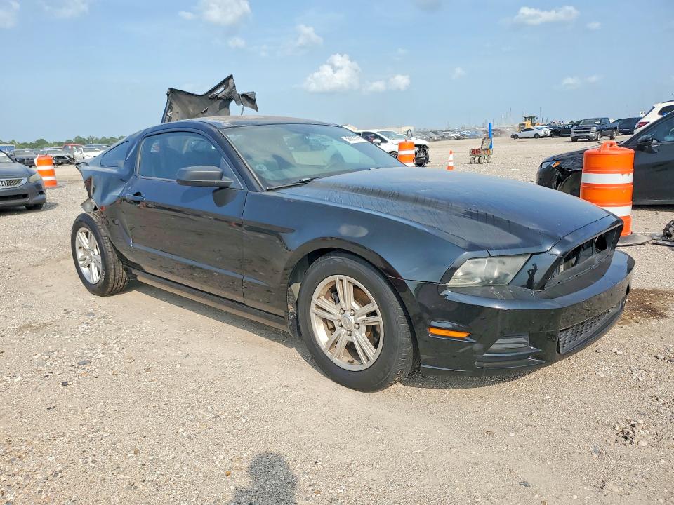 2014 Ford Mustang VIN 1ZVBP8AM0E5300911 COPART salvage auction — REAR END, Tx - Salvage Vehicle Title, sold $875 on 2026-07-09 (photo 4)