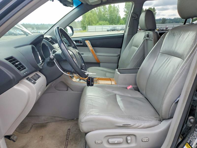 2010 Toyota Highlander hybrid VIN JTEJW3EHXA2040610 COPART salvage auction — PARTIAL REPAIR, WA - VEHICLE CERT OF OWNERSHIP-TITL, sold $300 on 2026-07-27 (photo 7)