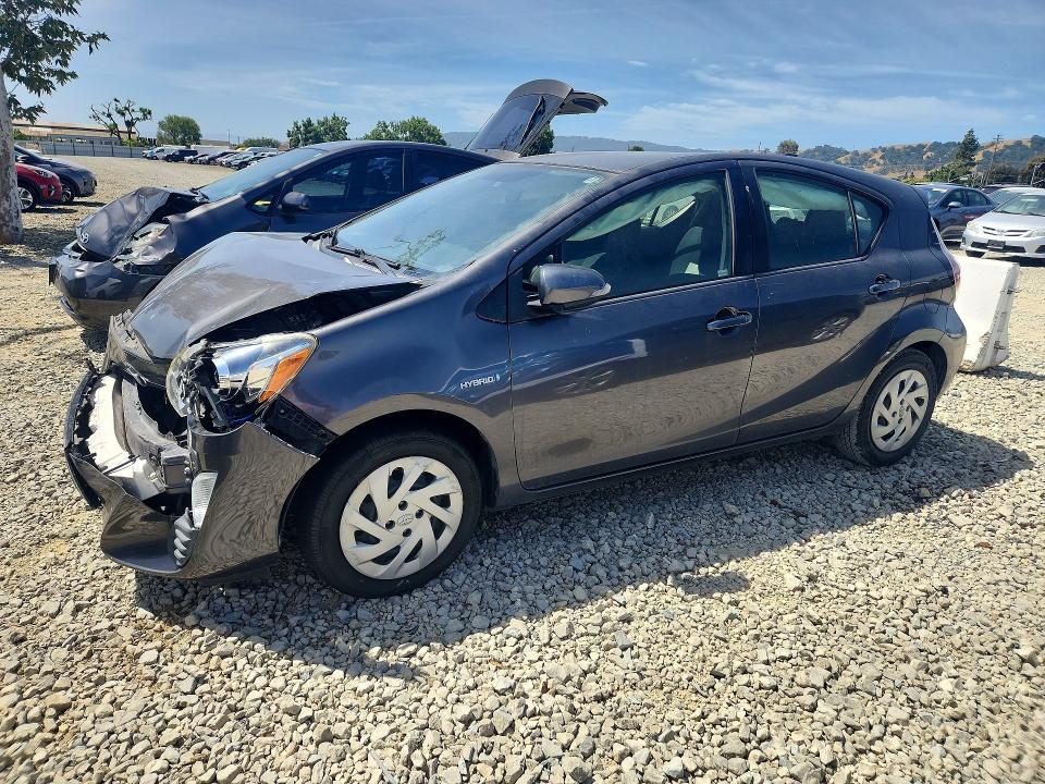 2016 Toyota Prius VIN JTDKDTB37G1125717 — COPART salvage auction photo