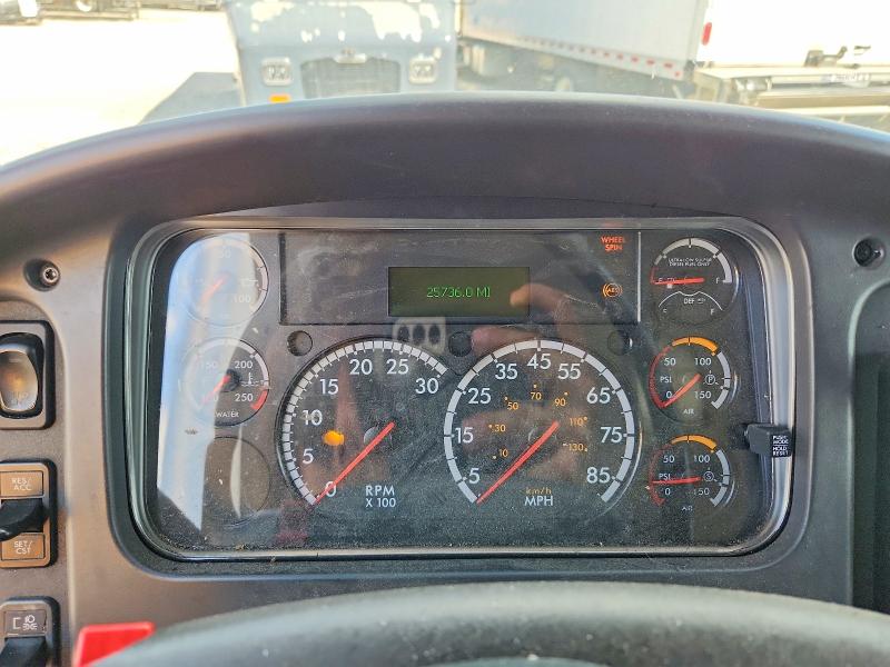 2017 Freightliner All models VIN 1FVACWFBXHHJF8463 COPART salvage auction — FRONT END, TN - CERTIFICATE OF TITLE, sold $3,150 on 2026-07-13 (photo 8)