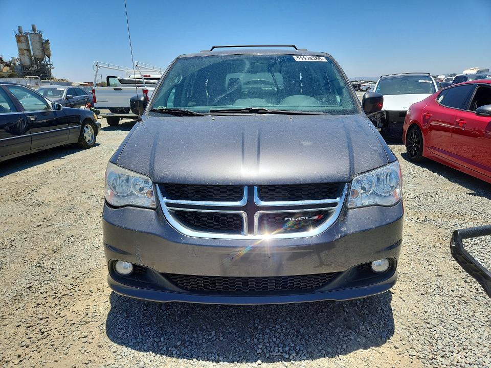 2017 Dodge Grand caravan VIN 2C4RDGCG0HR581045 COPART salvage auction — FRONT END, CA - DIS/DLR/EXP ONLY CLEAN TITLE, sold $2,100 on 2026-07-31 (photo 5)