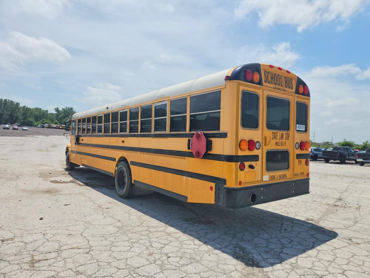 2014 Ic VIN 4DRBUAAN4EB486817 COPART salvage auction — Normal Wear, MO - CERTIFICATE OF TITLE, sold $2,000 on 2026-09-08 (photo 3)