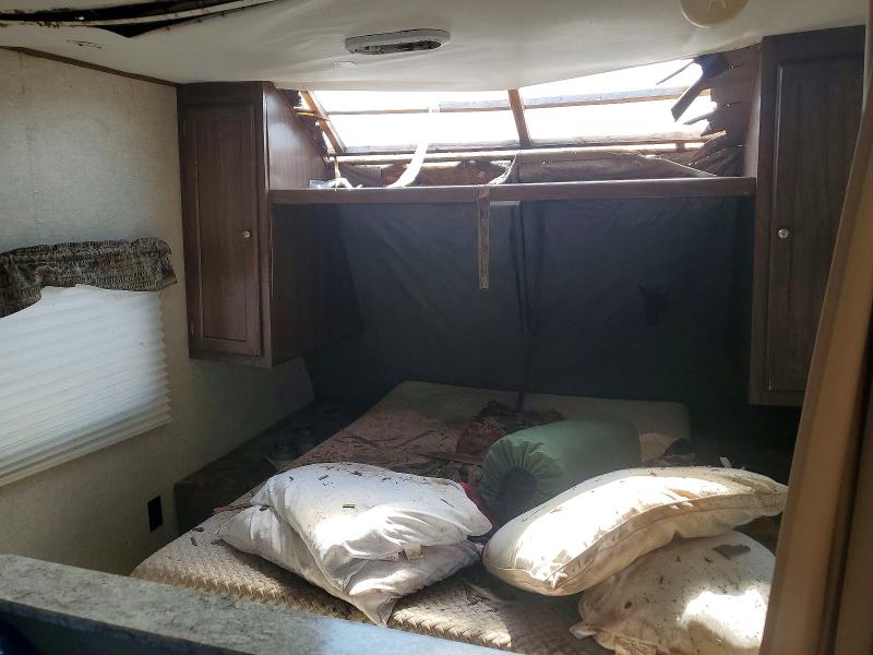 2016 Prowler Trav trail VIN 5SFPB2928GE318015 COPART salvage auction — ROLLOVER, NY - MV-907A SALVAGE CERTIFICATE, sold $10 on 2026-07-16 (photo 8)
