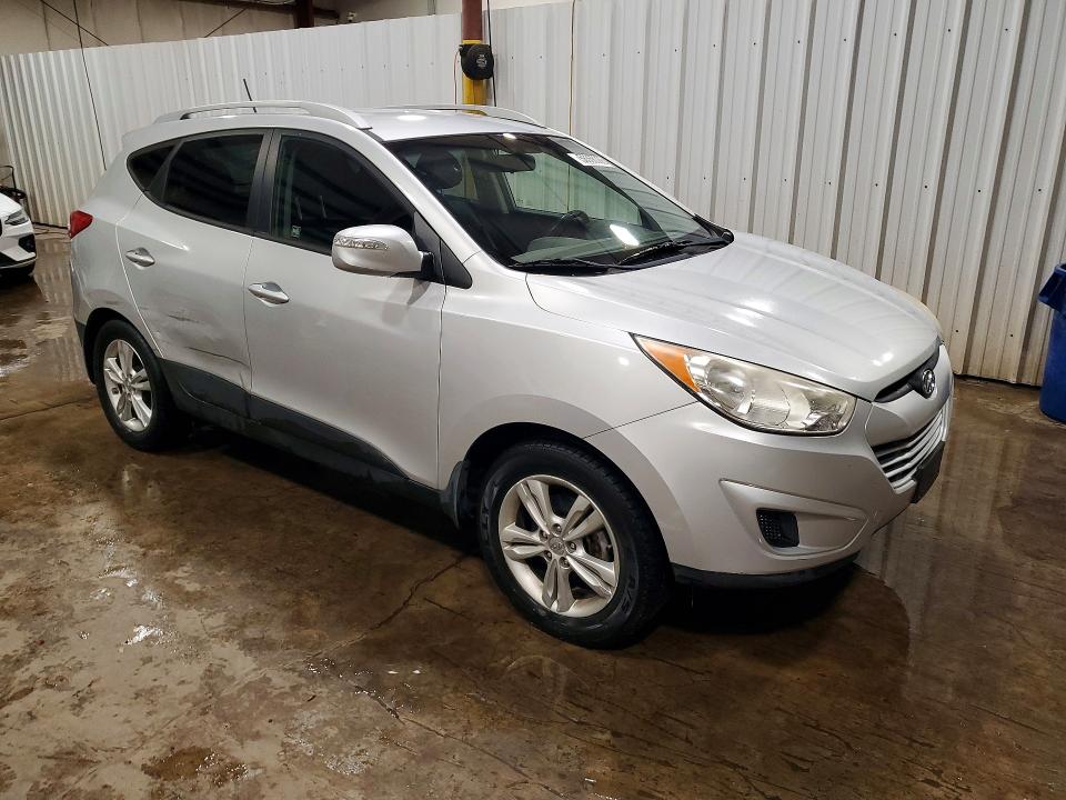2012 Hyundai VIN KM8JU3AC5CU435222 COPART salvage auction — REAR END, Pa - Certificate Of Salvage, sold $1,950 on 2026-07-17 (photo 4)