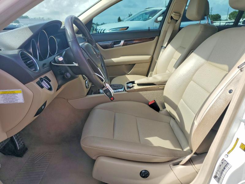 2014 Mercedes-benz C-klasse VIN WDDGF4HB3EG226113 COPART salvage auction — FRONT END, Fl - Cert Of Title Slvg Rebuildable, sold $1,150 on 2026-08-19 (photo 7)