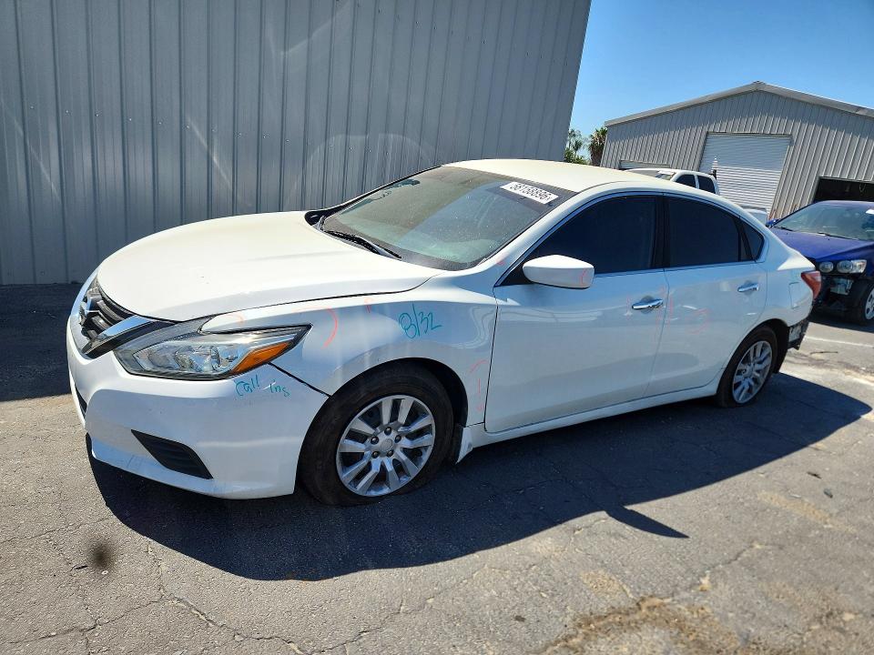 2018 Nissan Altima VIN 1N4AL3AP7JC159337 — COPART salvage auction photo