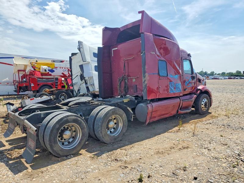 2021 Peterbilt 579 VIN 1XPBD49X4MD740555 COPART salvage auction — ALL OVER, MO - SALVAGE CERTIFICATE OF TITLE, sold $5,200 on 2026-07-30 (photo 4)