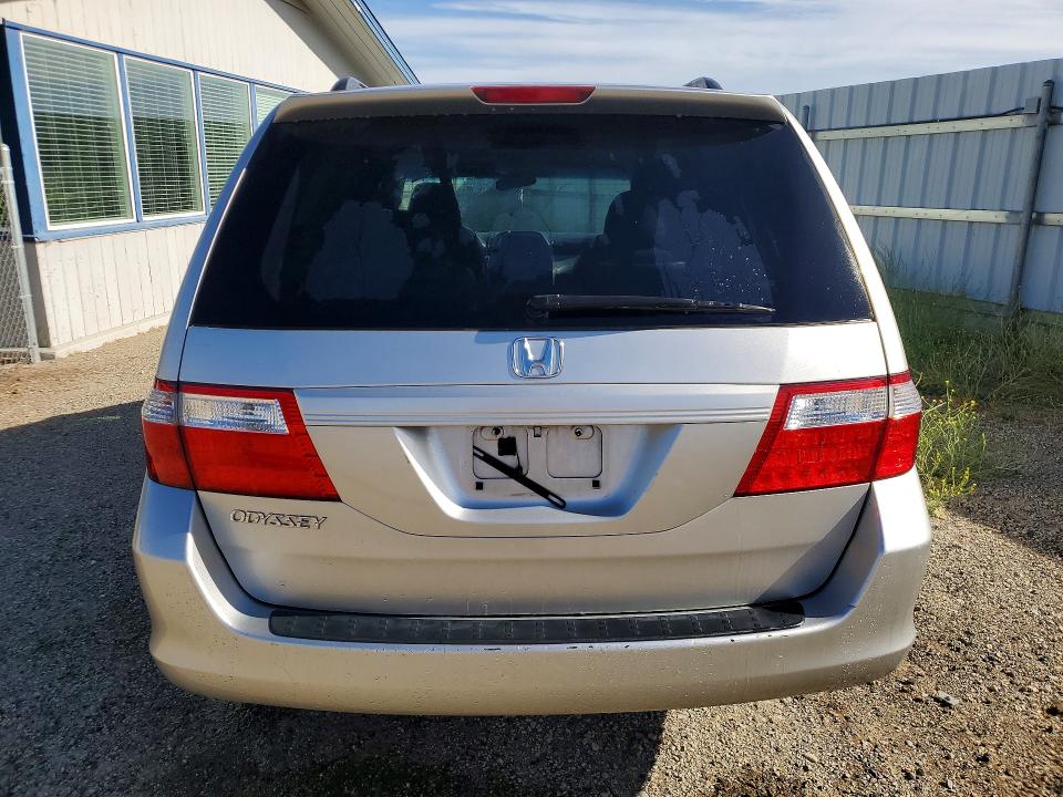 2007 Honda Odyssey VIN 5FNRL387X7B117744 COPART salvage auction — MINOR DENT/SCRATCHES, CA - DIS/DLR/EXP ONLY CLEAN TITLE, sold $1,450 on 2026-07-02 (photo 6)