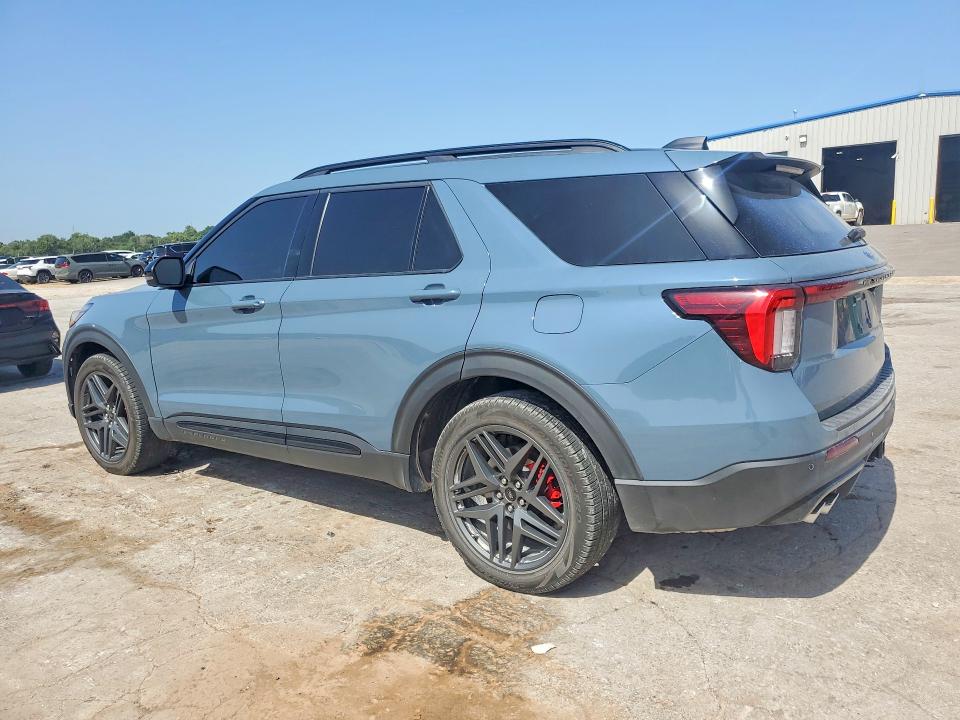 2025 Ford Explorer VIN 1FMWK8GC1SGC22572 COPART salvage auction — MINOR DENT/SCRATCHES, Ok - Cert Of Title-Salvage, sold $14,700 on 2026-07-30 (photo 2)