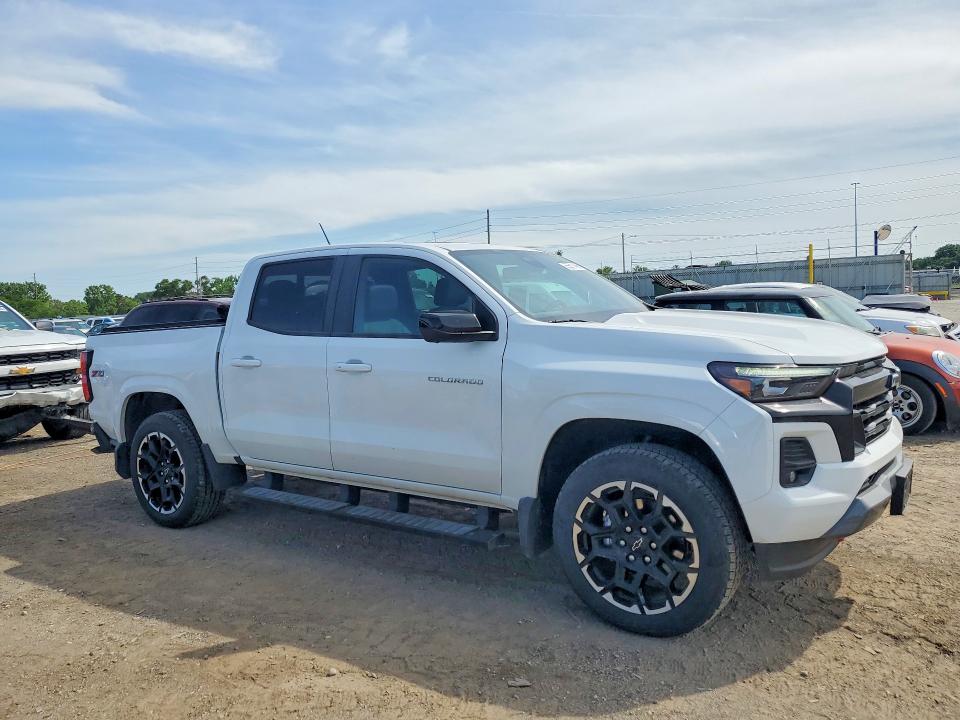 2026 Chevrolet VIN 1GCPTDEK4T1111852 COPART salvage auction — REAR END, Ia - Cert Of Title-Salvage Title, sold $23,100 on 2026-07-17 (photo 4)