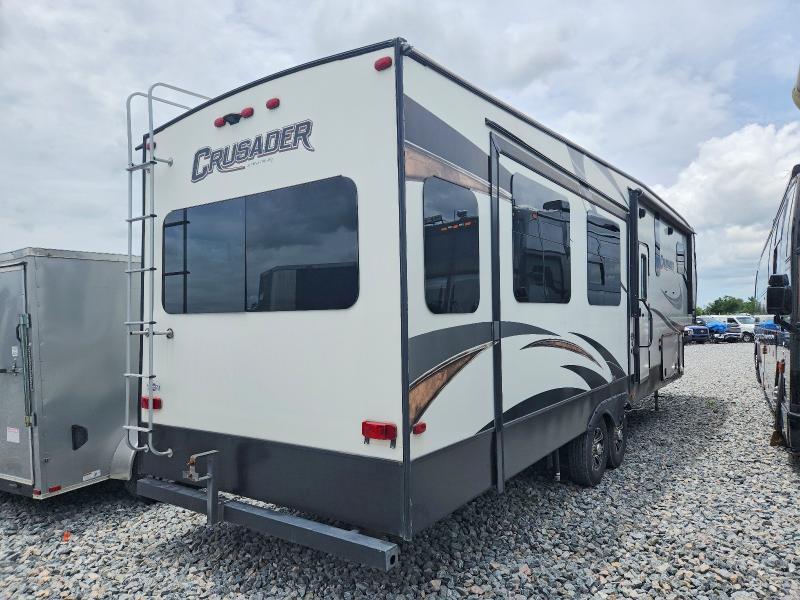 2018 Foresriver VIN 5ZT3CSZB0JG122885 COPART salvage auction — MINOR DENT/SCRATCHES, FL - CERT OF TITLE SLVG REBUILDABLE, sold $15 on 2026-07-30 (photo 4)