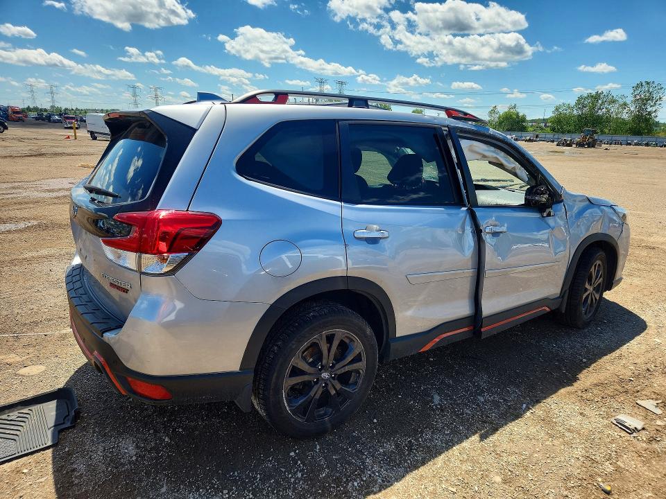 2023 Subaru Forester VIN JF2SKAJC0PH458877 COPART salvage auction — ROLLOVER, Il - Salvage Certificate, sold $225 on 2026-07-28 (photo 3)