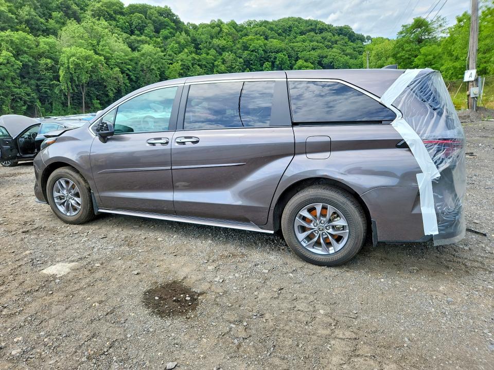 2024 Toyota Sienna VIN 5TDYSKFCXRS121462 COPART salvage auction — REAR END, Ny - Mv-907A Salvage Certificate, sold $6,900 on 2026-07-16 (photo 2)