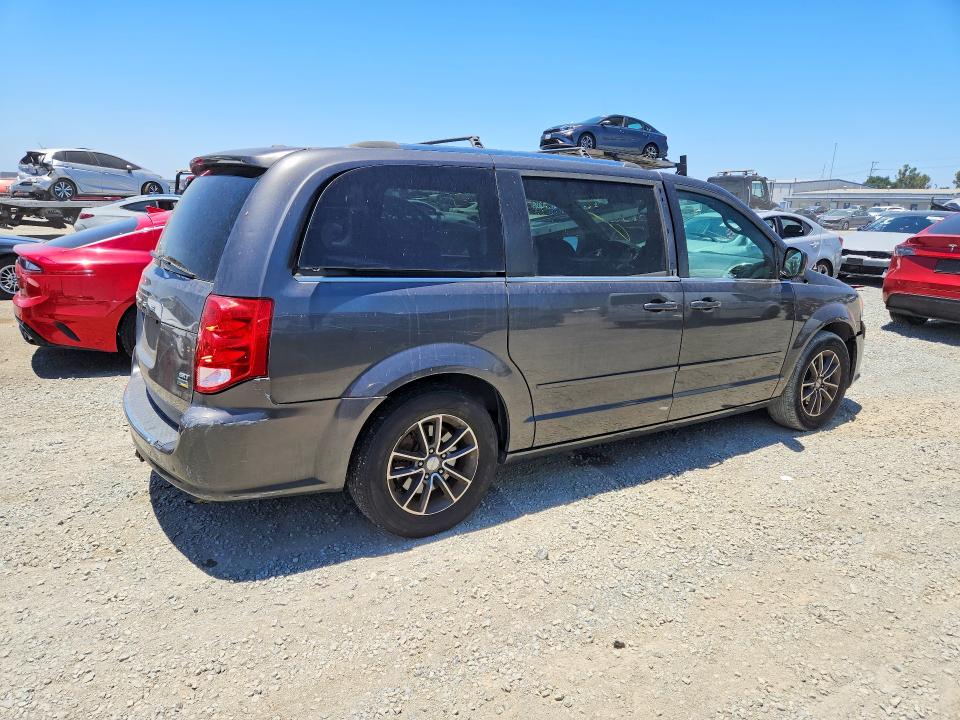 2017 Dodge Grand caravan VIN 2C4RDGCG0HR581045 COPART salvage auction — FRONT END, CA - DIS/DLR/EXP ONLY CLEAN TITLE, sold $2,100 on 2026-07-31 (photo 3)