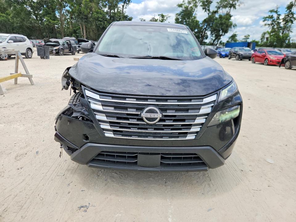 2024 Nissan Rogue sport VIN 5N1BT3AA0RC679235 COPART salvage auction — FRONT END, FL - CERTIFICATE OF TITLE (P), sold $8,100 on 2026-07-15 (photo 5)