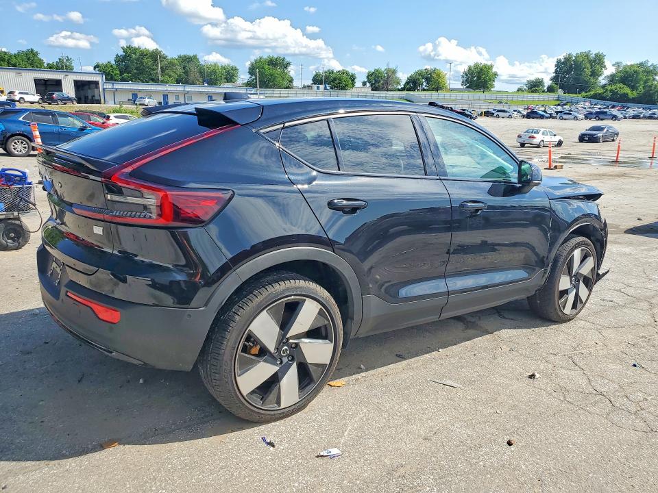 2023 Volvo VIN YV4ED3GM8P2063167 COPART salvage auction — FRONT END, MO - SALVAGE CERTIFICATE OF TITLE, sold $4,550 on 2026-07-28 (photo 3)