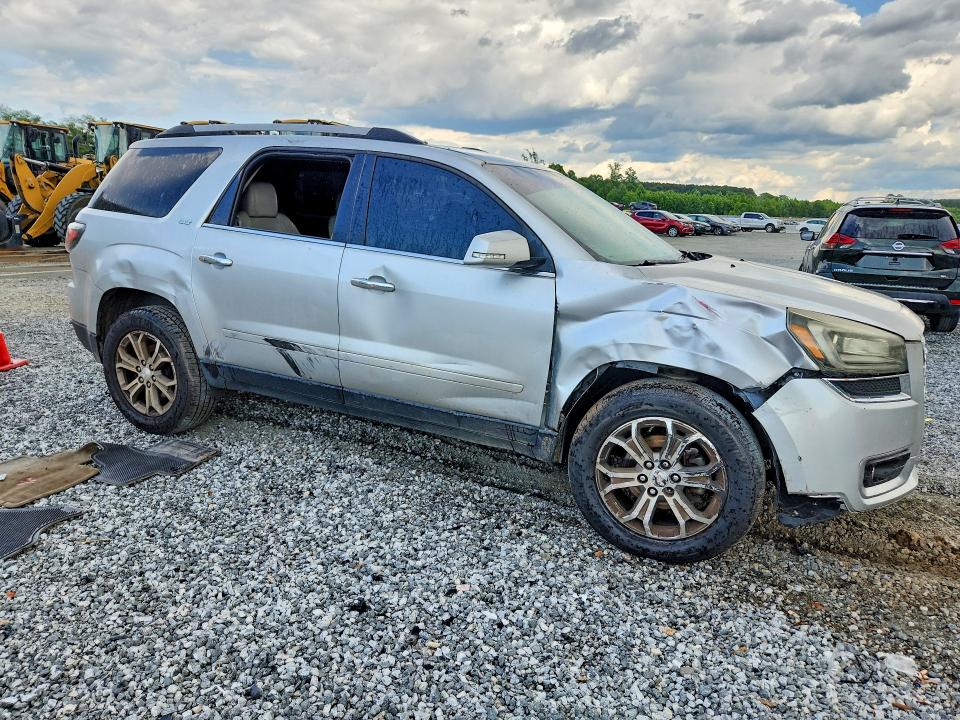 2019 Toyota Rav 4 VIN JTMA1RFV2KD017130 COPART salvage auction — REAR END, SC - CERT OF TITLE-SALVAGE, sold $10,600 on 2026-07-06 (photo 4)