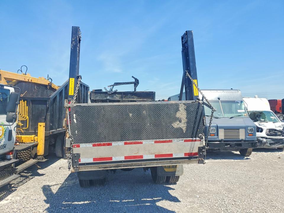 2026 Freightliner M2 106 VIN 1FVACWFC5THWP8401 COPART salvage auction — ROOF, TN - SALVAGE CERTIFICATE, sold $11,700 on 2026-07-22 (photo 6)