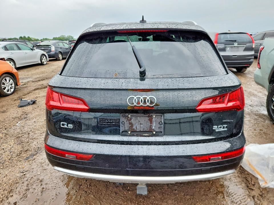2018 Audi Q5 VIN WA1BNAFYXJ2017675 COPART salvage auction — WATER/FLOOD, Il - Salvage Cert-Flood, sold $7,100 on 2026-07-16 (photo 6)