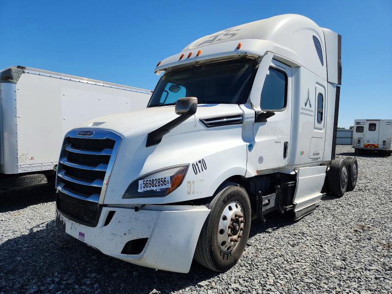 2020 Freightliner Cascadia 126 VIN 3AKJHHDR3LSKW9193 COPART salvage auction — REAR END, OH - DIS/DLR/EXP ONLY CLEAN TITLE, sold $6,900 on 2026-07-23 (photo 2)
