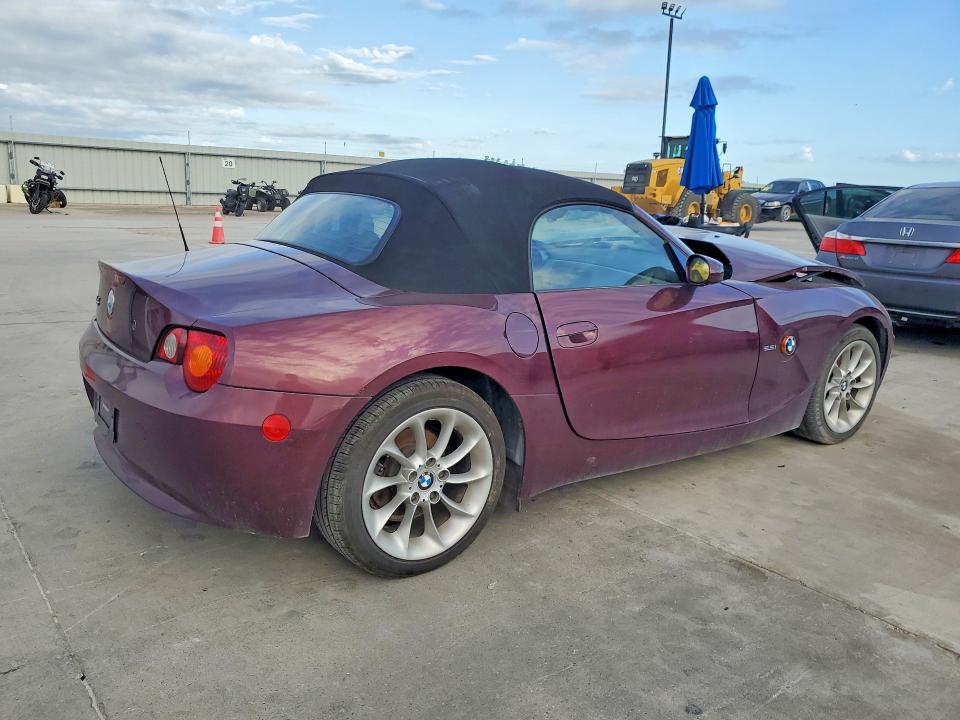 2003 BMW Z4 VIN 4USBT334X3LS45711 COPART salvage auction — FRONT END, Tx - Salvage Vehicle Title, sold $325 on 2026-07-02 (photo 3)