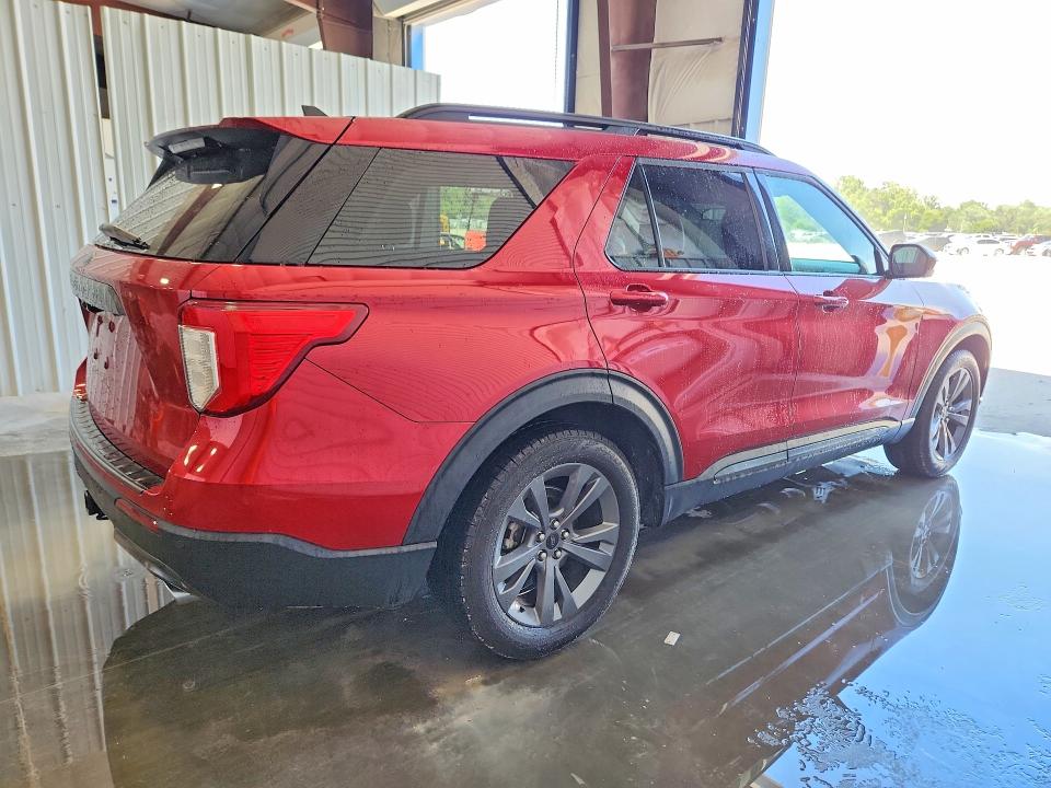 2023 Ford Explorer VIN 1FMSK7DH9PGA55524 COPART salvage auction — NORMAL WEAR, Il - Certificate Of Title, sold $22,000 on 2026-07-02 (photo 3)