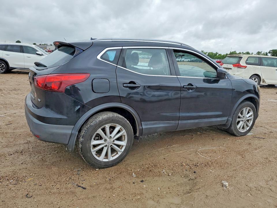 2017 Nissan Rogue VIN JN1BJ1CP7HW021461 COPART salvage auction — MINOR DENT/SCRATCHES, Tx - Certificate Of Title, sold $975 on 2026-07-10 (photo 3)