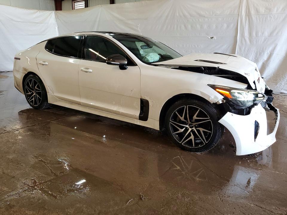 2022 Kia Stinger VIN KNAE35LD2N6117833 COPART salvage auction — ALL OVER, TX - CERTIFICATE OF TITLE, sold $3,450 on 2026-07-23 (photo 4)