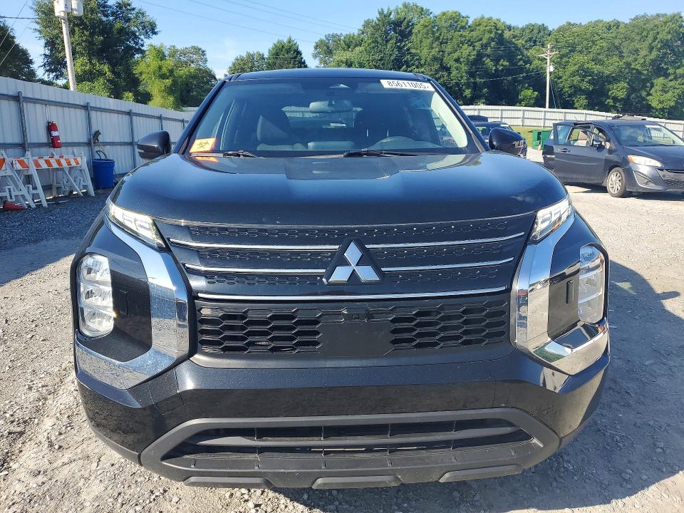 2022 Mitsubishi Outlander VIN JA4J4TA81NZ001928 COPART salvage auction — MINOR DENT/SCRATCHES, Wv - Certificate Of Title (P), sold $7,500 on 2026-07-29 (photo 5)