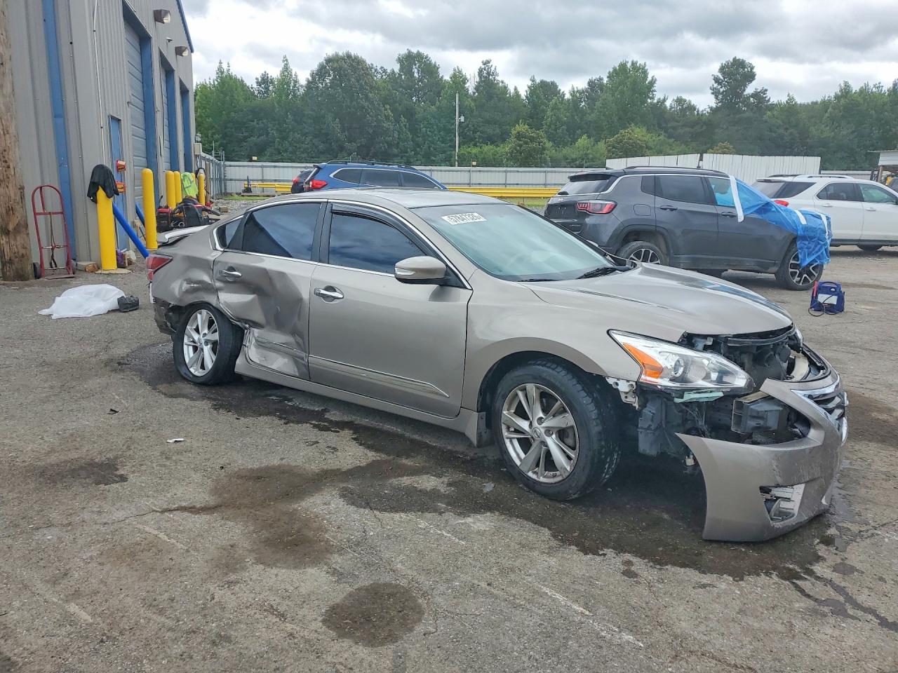2015 Nissan Altima VIN 1N4AL3AP1FC245086 COPART salvage auction — All Over, TN - SALVAGE CERTIFICATE, sold $425 on 2026-07-09 (photo 4)