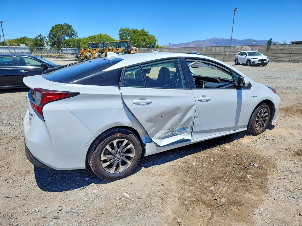 2022 Toyota Prius VIN JTDKAMFU8N3186156 COPART salvage auction — SIDE, Ca - Salvage Certificate, sold $8,500 on 2026-07-28 (photo 3)