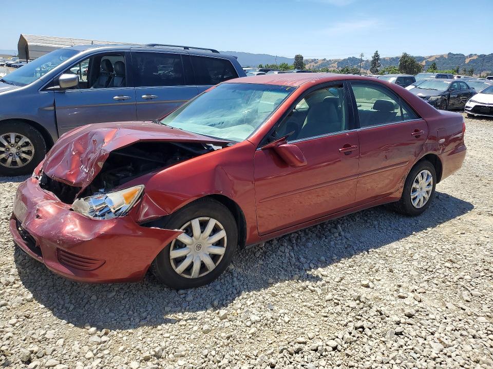 2005 Toyota Camry VIN 4T1BE30K85U422641 COPART salvage auction — FRONT END, CA - SALVAGE CERTIFICATE, sold $500 on 2026-07-09 (photo 1)