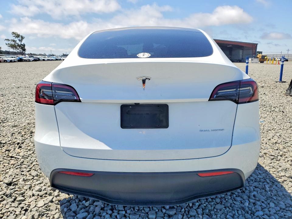 2024 Tesla Model y VIN 7SAYGAEE5RF994669 COPART salvage auction — FRONT END, Ca - Salvage Certificate, sold $13,200 on 2026-07-13 (photo 6)