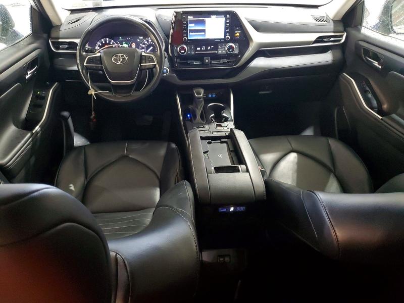 2022 Toyota Highlander VIN 5TDHZRBH5NS163425 COPART salvage auction — VANDALISM, Az - Cert Of Title - Salvage, sold $24,300 on 2026-07-06 (photo 8)