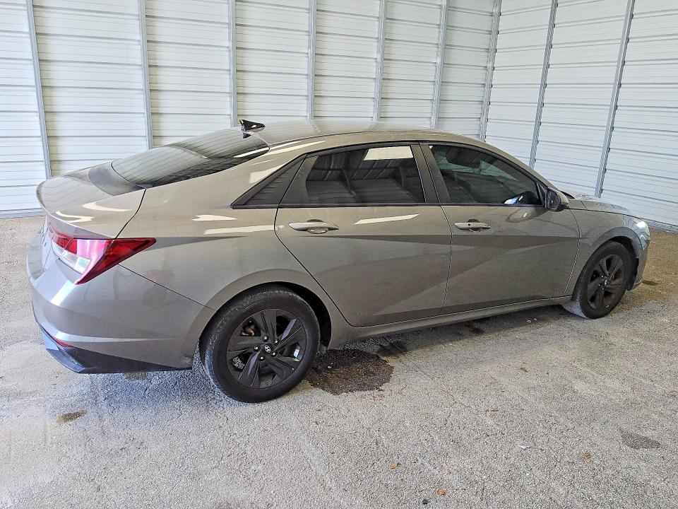 2021 Hyundai Elantra VIN KMHLM4AG2MU069416 COPART salvage auction — MINOR DENT/SCRATCHES, Fl - Certificate Of Title, sold $6,800 on 2026-07-07 (photo 3)